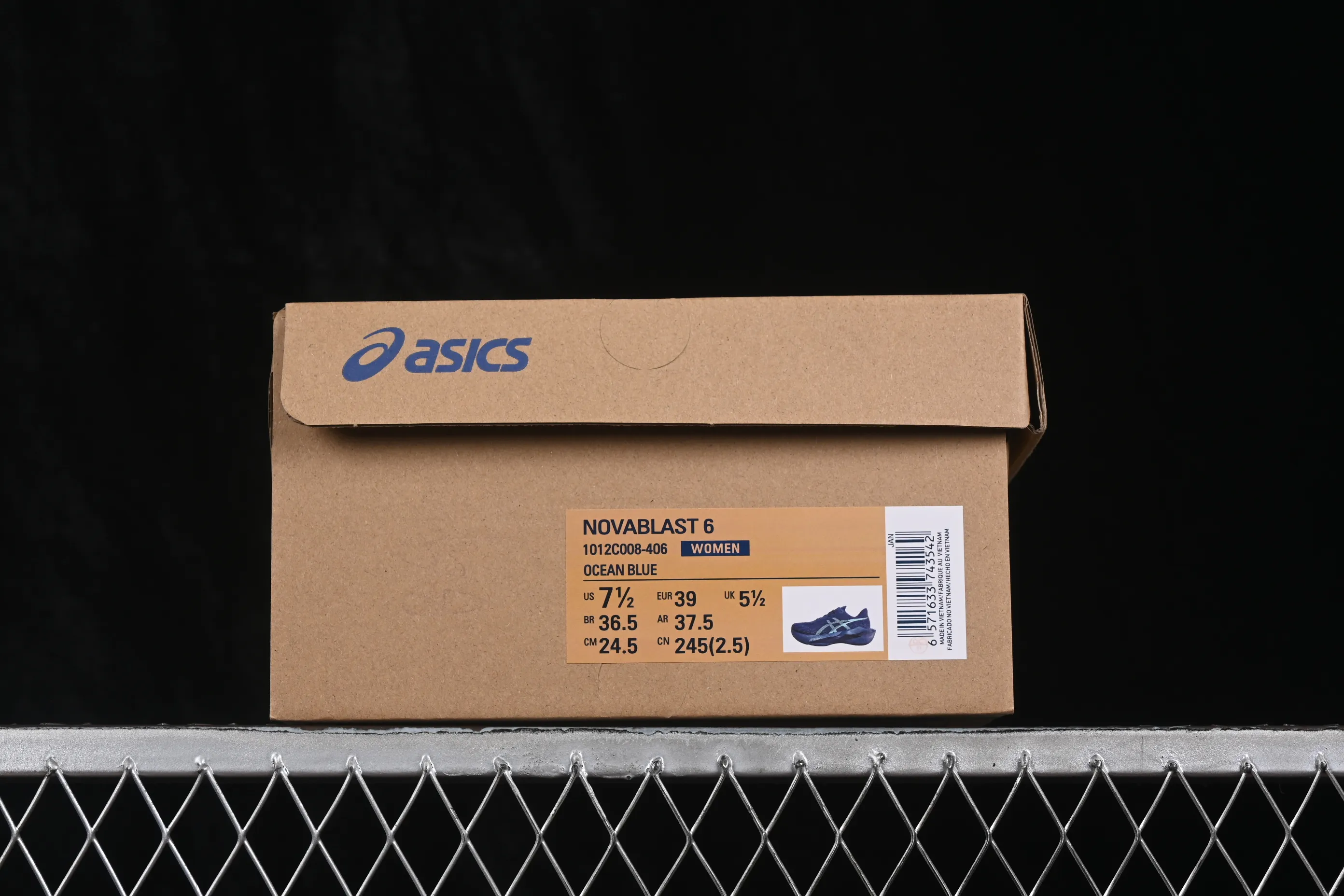 All categories Asics Asics series Asics Novablast 6 Asics Novablast 6 Asics retro breathable casual shoes cushioning men's wear-resistant running shoes 1012C008-406